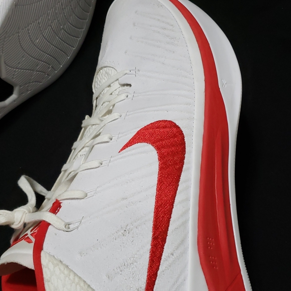 Nike Kobe AD Mid White Team Red - Picture 10 of 14